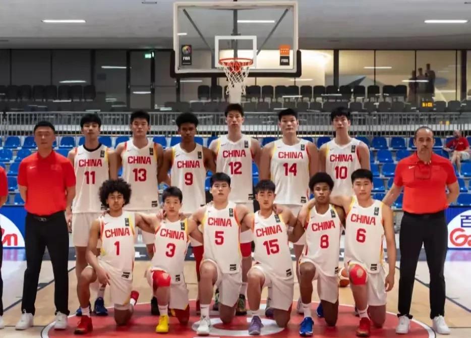 广东两将成罪人！杨溢7中1、王洪泽5中0
中国U19男篮世界杯首战以72-80不