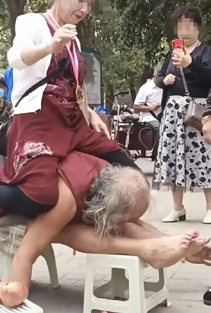 如果我老了也这样！请打死我