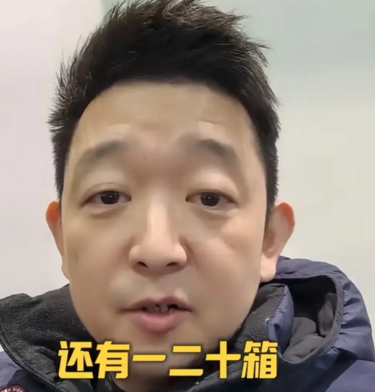 为了在野生销售榜能有一席之地，看看这群车主都有多拼。
一位叫“老彭爱玩”的博主，