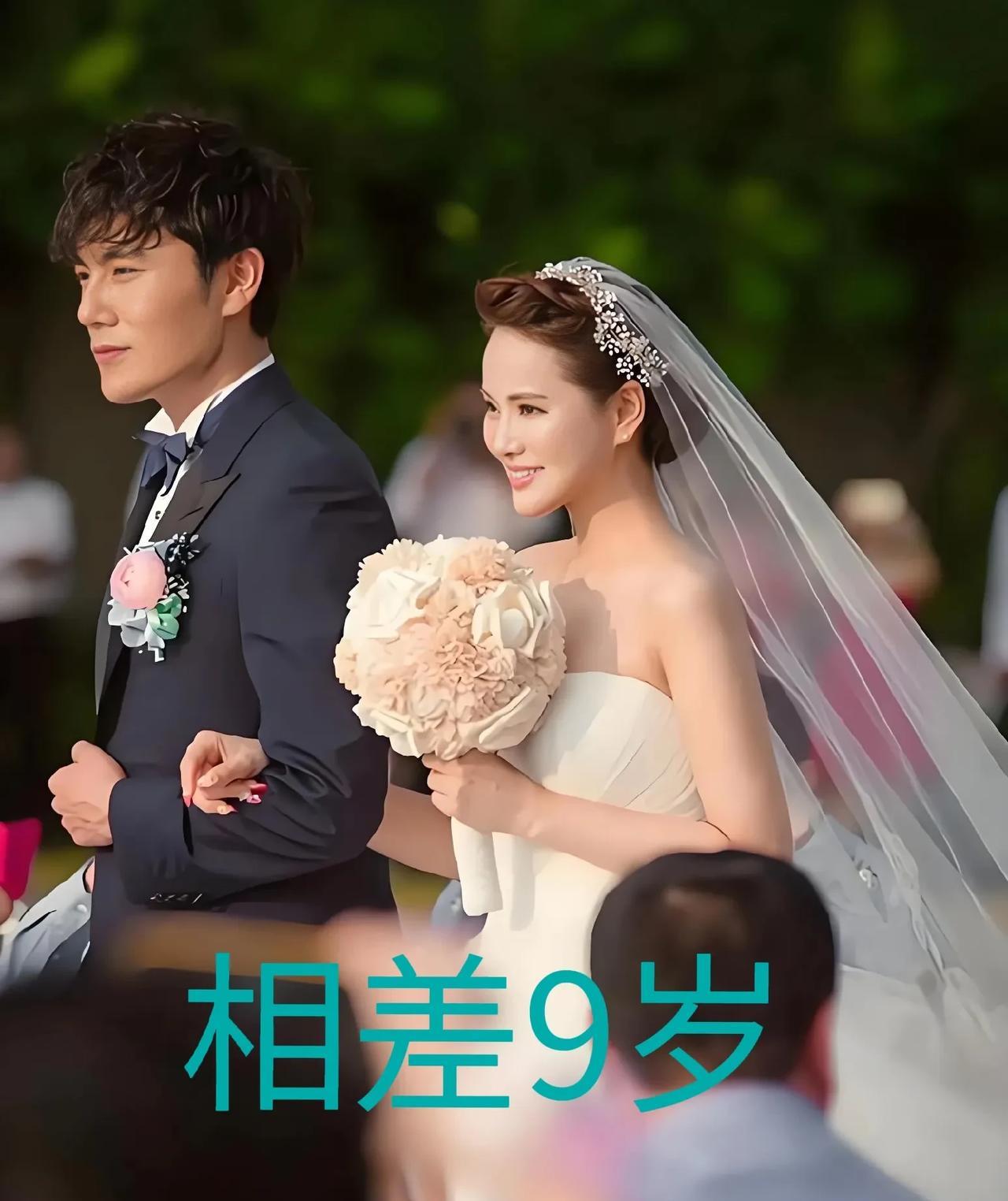 都说一日夫妻百日恩，
娱乐圈这三对典型代表分别:
老妻少夫，老夫少妻，同龄夫妻