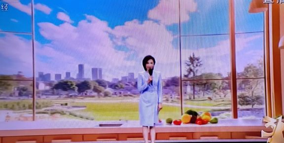 正在直播的3.15晚会曝光了啄木鸟家电维修公司，为客户更换家用洗衣机的电机，公司