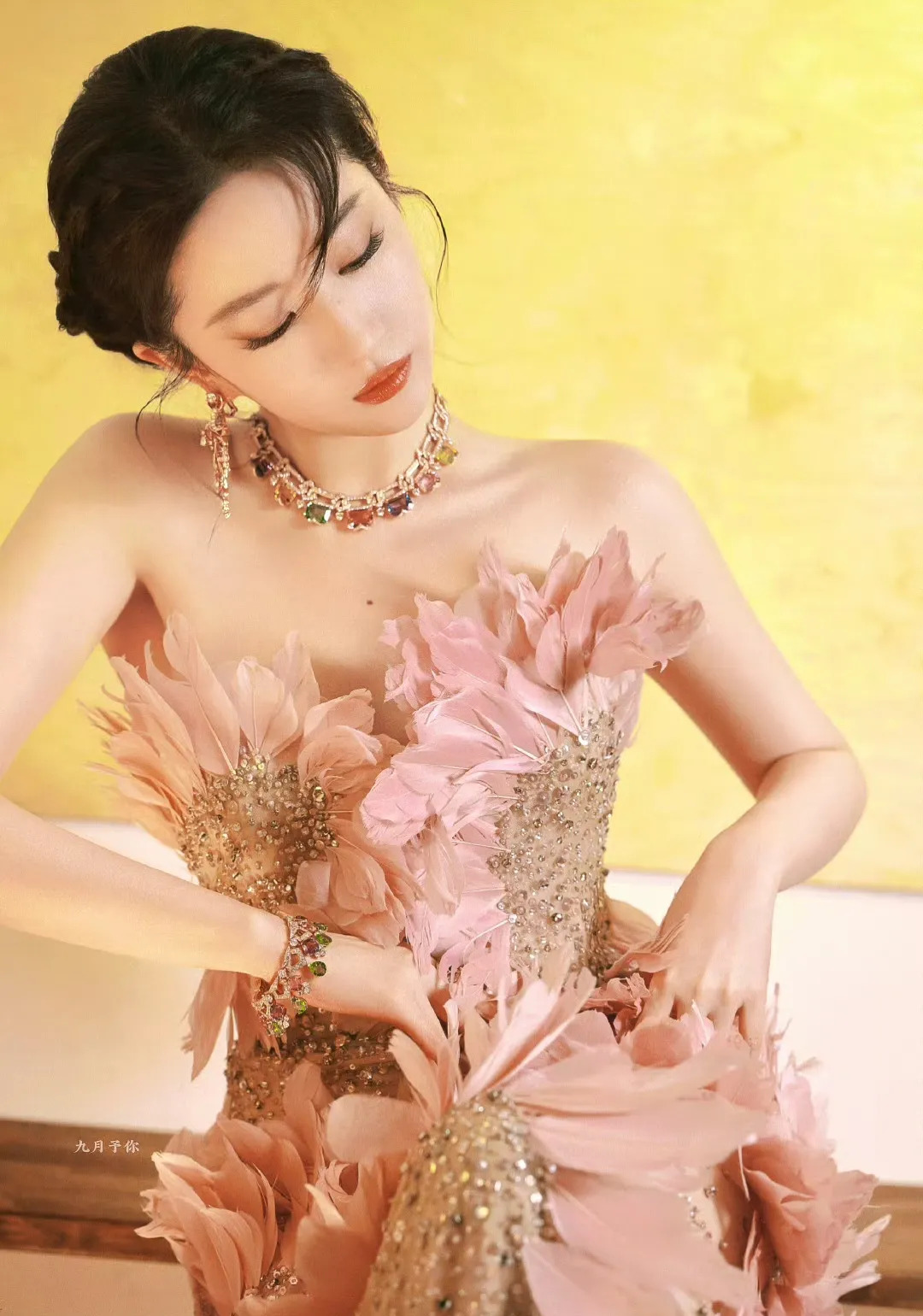 刘亦菲美貌惊艳众人











不敢相信！我的妈呀！刘亦菲这是吃了什么