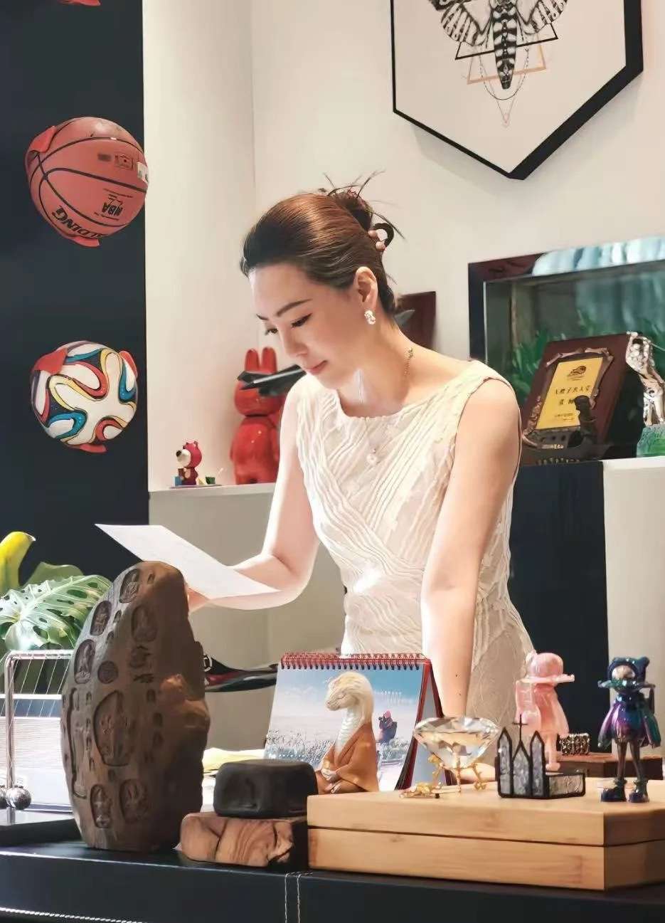 我要有这样的下属天天和她加班