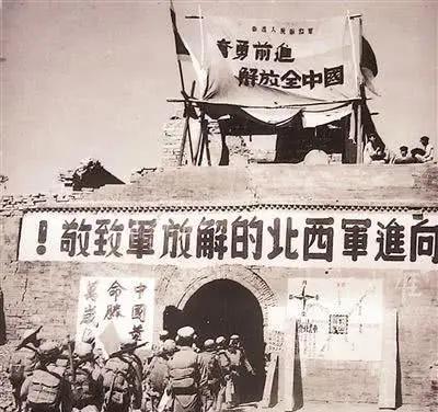 为什么解放战争为什么拖不得？其实毛主席这么说是基于全局来考虑的，不仅外部有美苏的