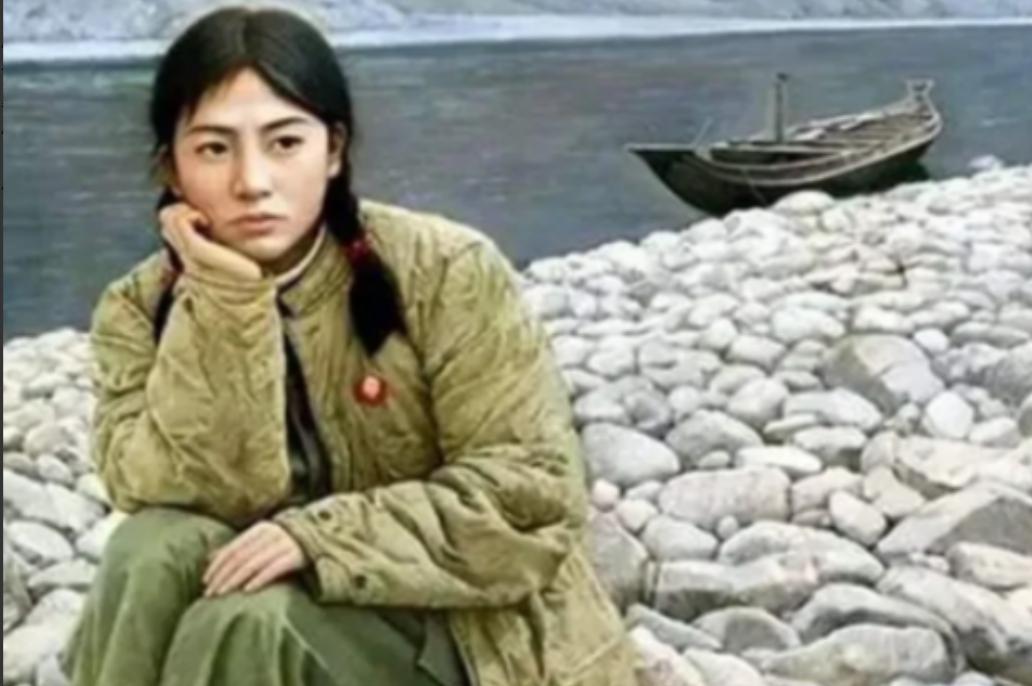 1972年，21岁的知青李文忠救了一名11岁的落水女孩，女孩认真地对他说：