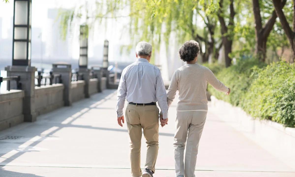 我说个真人真事。儿时我们村有一个大官，有多大，我当时不知道，人们都说这人官很大，