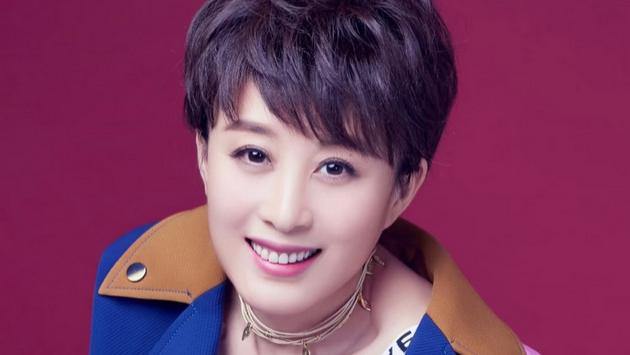 她漂亮演技好，出道30年无绯闻，婚后丁克却幸福满满，令人羡慕