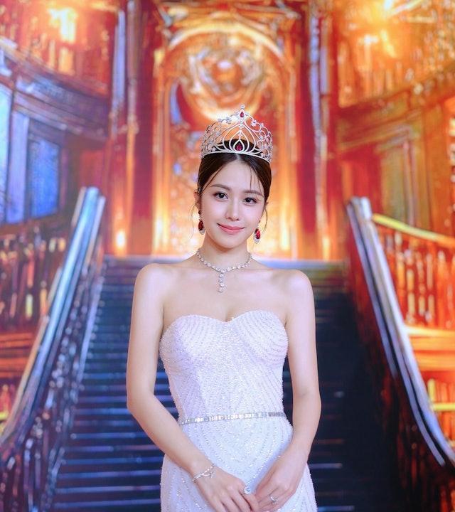 2023年港姐冠军，现年22岁的庄子璇( Hilary ) 在参选期间一度成为众