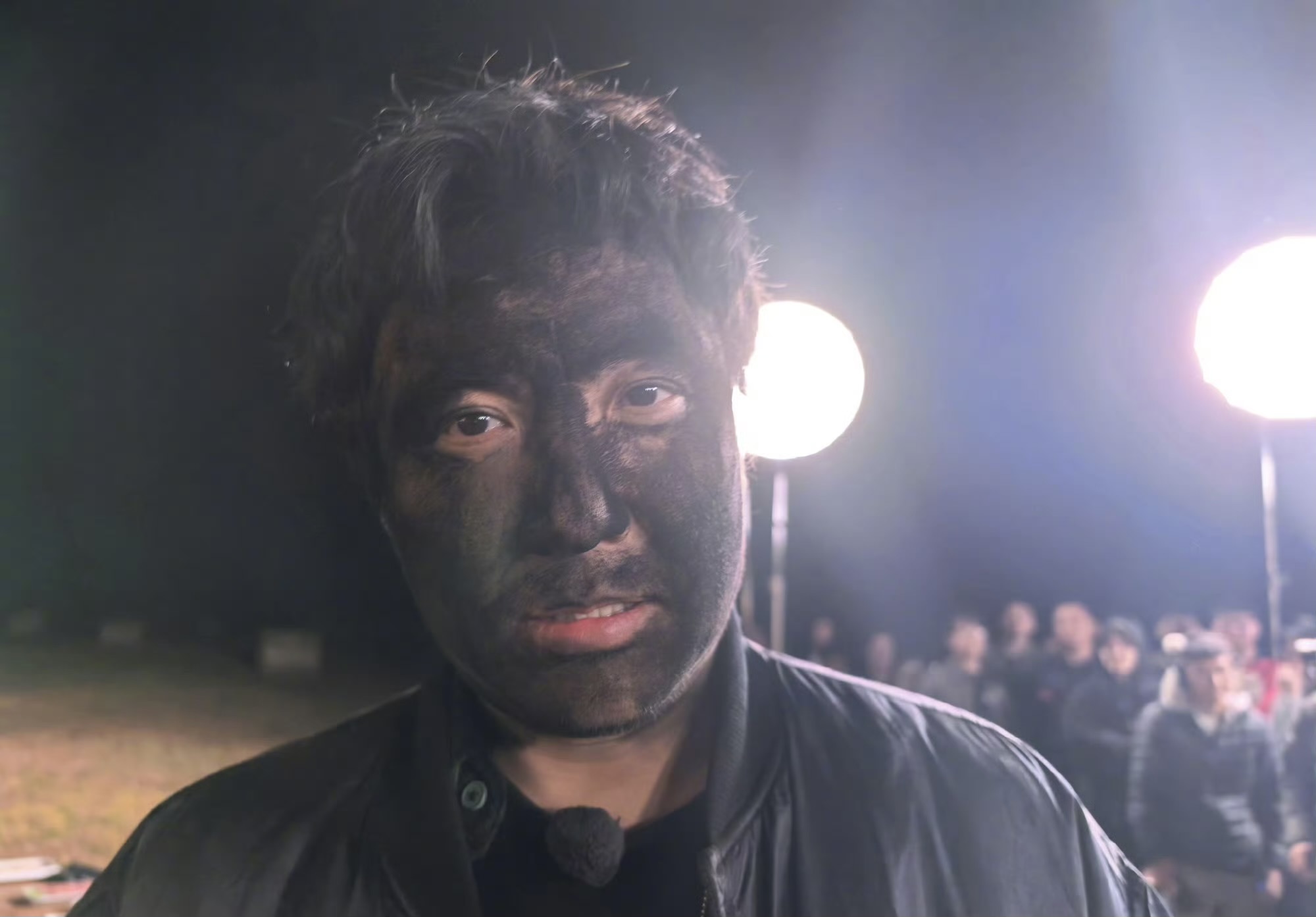 沈腾、黄景瑜、范丞丞“黑脸”，谁有包袱？碳粉抹脸不是《现在就出发》独创，好在这些