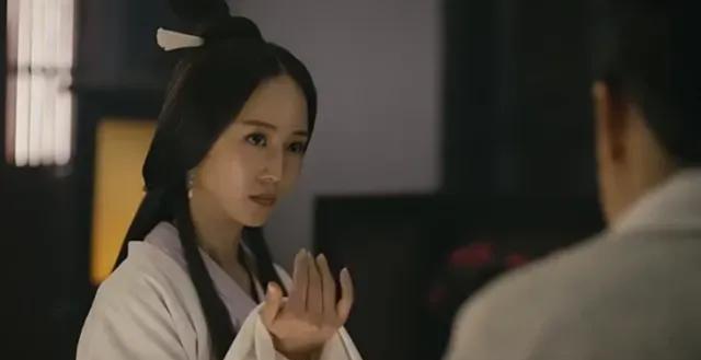 公元251年，司马懿病逝，司马昭对哥哥司马师说:既然父亲已经去世了，我们去后院杀