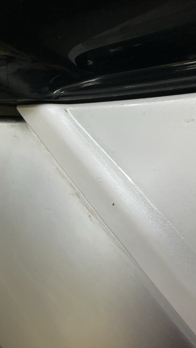 比亚迪还能买到做过漆的车子
本来高高兴兴买个车，他们挪车给我刮了，后面扯皮自己开