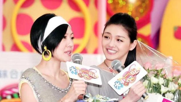 小S在韩国被偶遇：穿着旧外套戴着口罩，暴瘦到不敢认