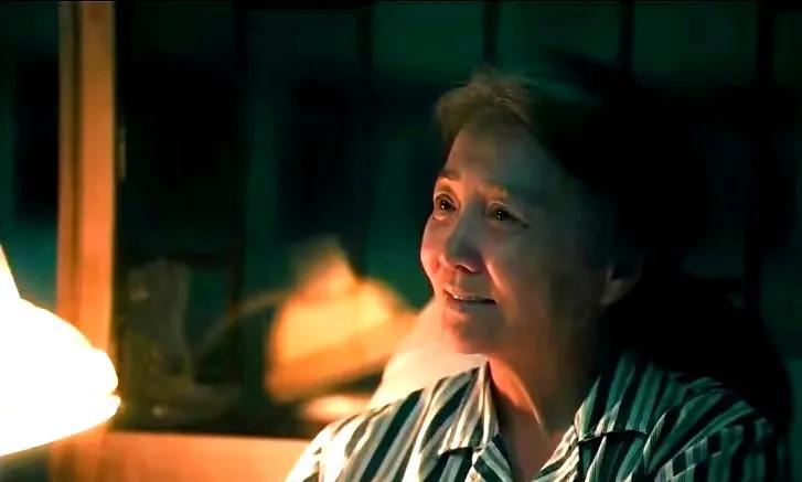 《扫毒风暴》师娘是被师傅害死的，师傅在师娘的馄饨里做了手脚？
医院通知说找到肾源
