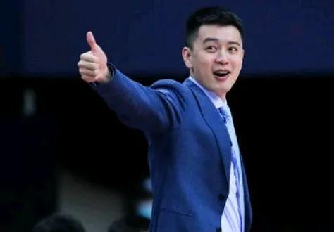 杨鸣实力＞刘炜（辽宁强）
辽宁外援配置＞新疆外援配置
（辽宁强）
赵继伟后卫配置