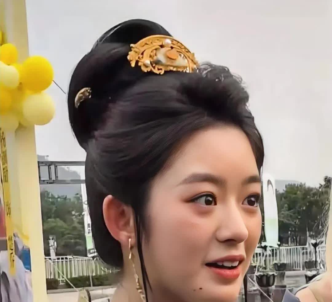 面相真的是门玄学
就说黄杨钿甜吧

大家发现没，她和孙俪，朱媛媛有个共同点