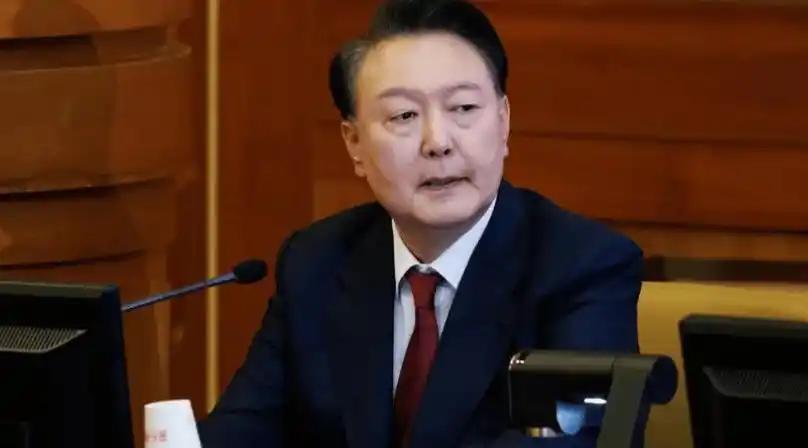 【中使馆紧急提醒，3天后尹锡悦结局尘埃落定，韩国要有大事发生？】
尹锡悦弹劾案定