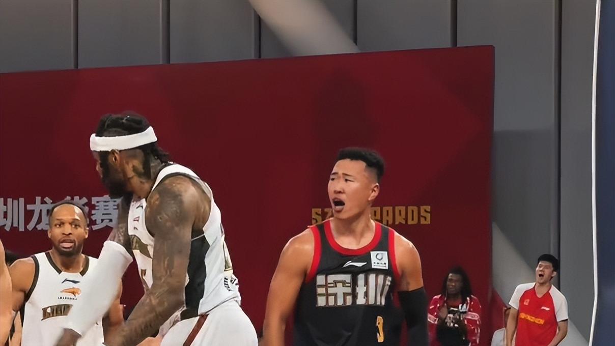 讽刺！爱将三节拿2分，郭士强都看不下去，弃将29分却比外援都硬