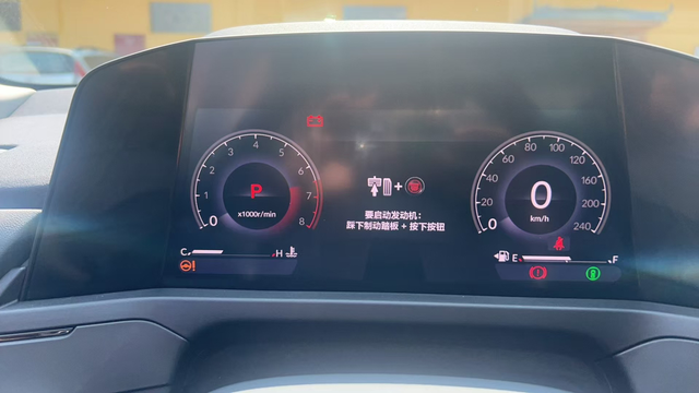 这是电瓶亏电了吗
刚提半个月，有没有懂的