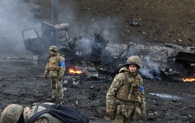 明明以俄军的实力，本应轻松拿下乌克兰，但为什么越打越难？



明明以俄军的实力