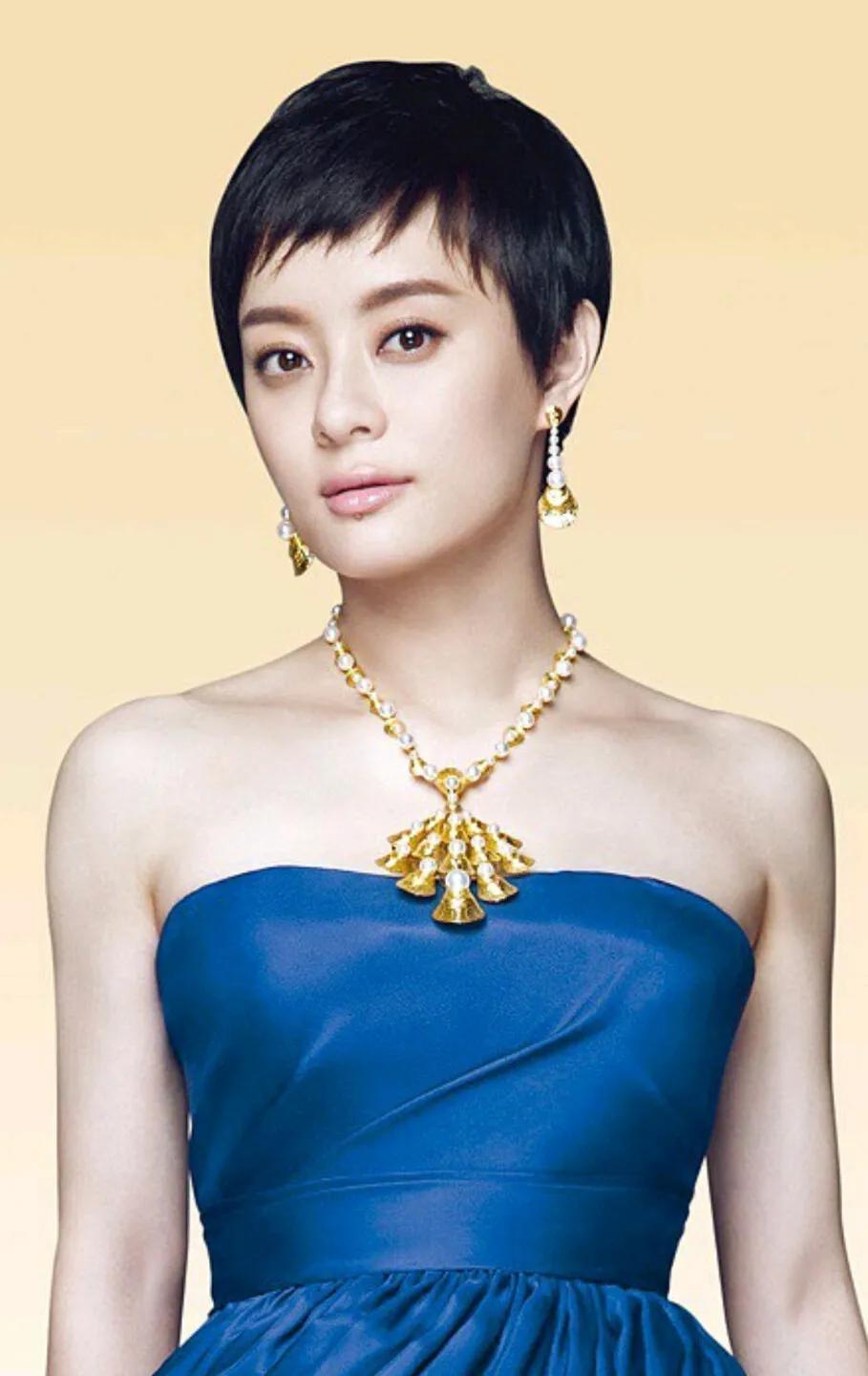 友友们：马伊琍和孙俪的演技对决，简直绝绝子！
马伊琍演上海女人，拎菜篮嗑瓜子翻白