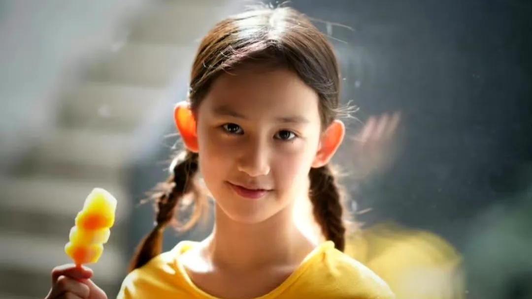 孙莉分享二女儿的照片，古灵精怪很漂亮，感觉就是女版黄磊啊！