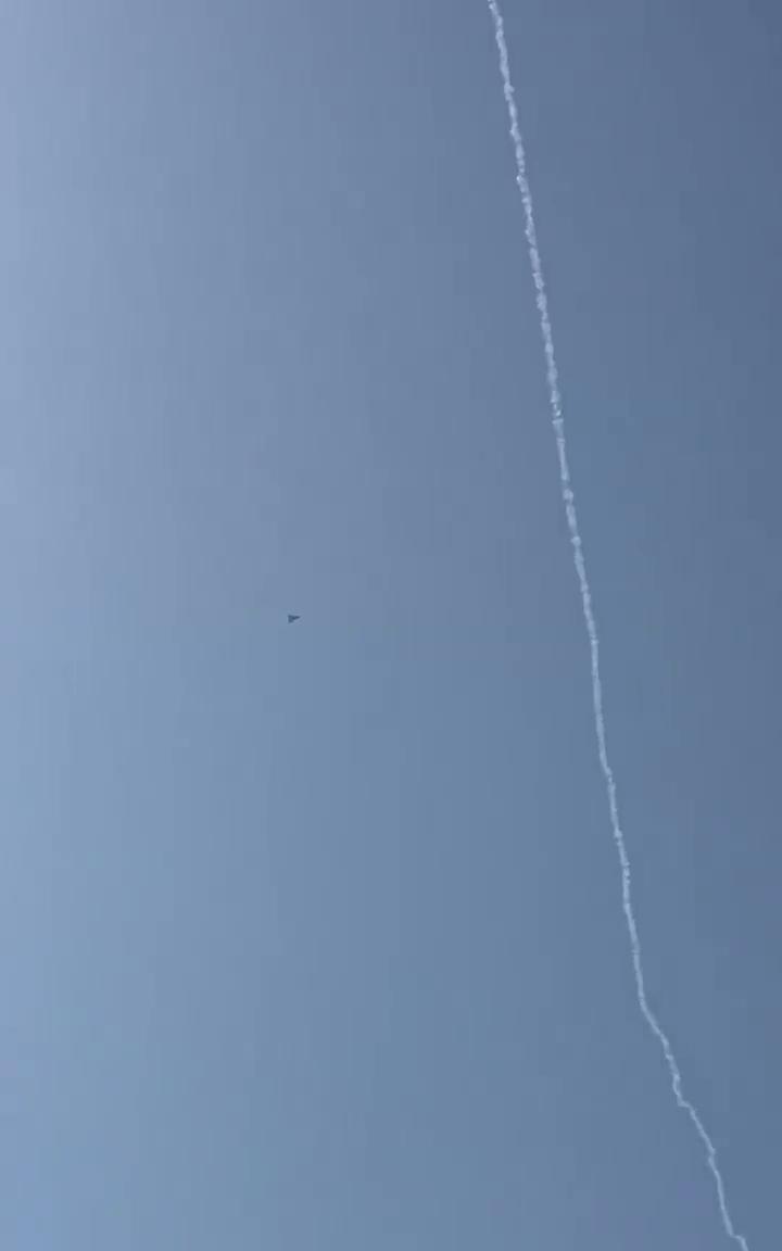 enacut bomb，whoa。