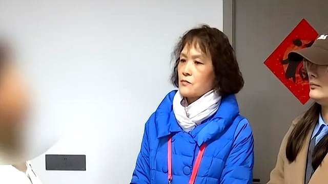 老人拆迁分六套房，儿子三套小女儿两套，大女儿却要负责养老