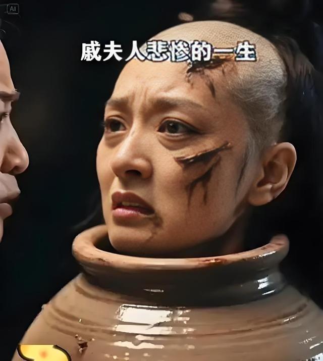 野史：刘盈16岁继位成为汉惠帝后，有一天因肚子疼, 就急忙跑去厕所，他刚褪下裤子