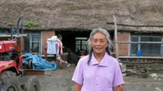 [兔子]1969年，19岁的宁波女知青黄丽萍，隐藏身世下乡到北大荒。10年后，她