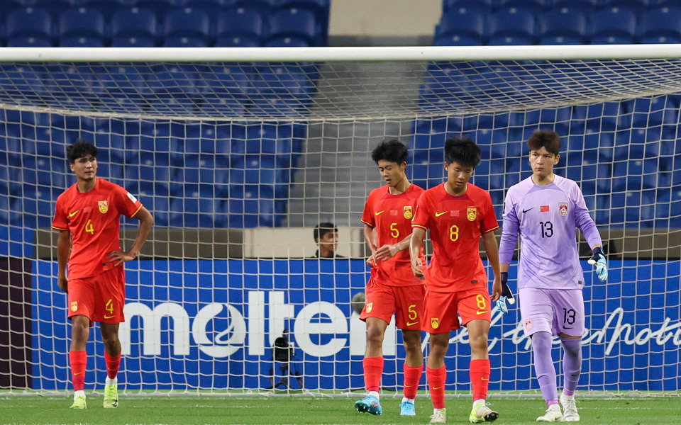 U16国足在亚洲杯预选赛2-2战平韩国时表现惊艳，控球率60%，射门12-5碾压