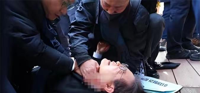 韩国军方爆料：有人走私俄罗斯手枪，准备刺杀李在明
12日，韩国最大在野党共同民主