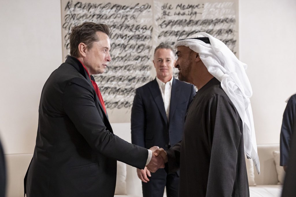 1月2日，马斯克发文称：目前我确信，通过Neuralink恢复全身功能是可能的。