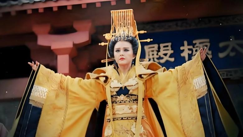 为什么武则天之后的一千多年再也没有女性复制她的道路称帝？
因为后来的皇帝们把“防