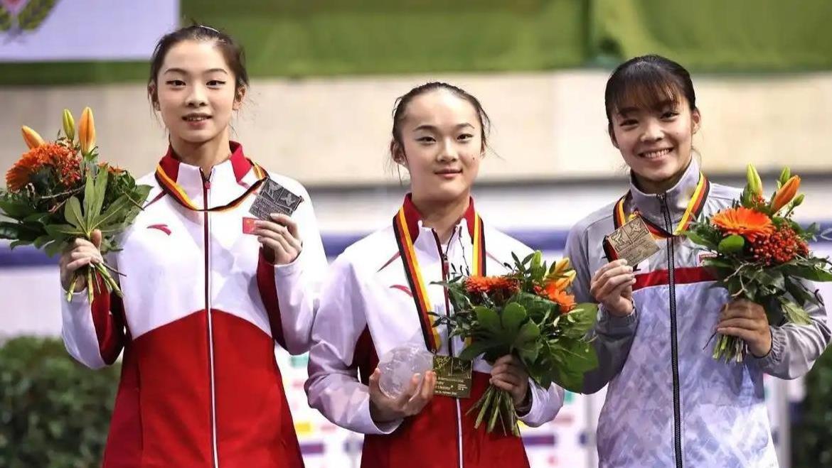 体操世界杯！中国三小花揽三金，双榜居首