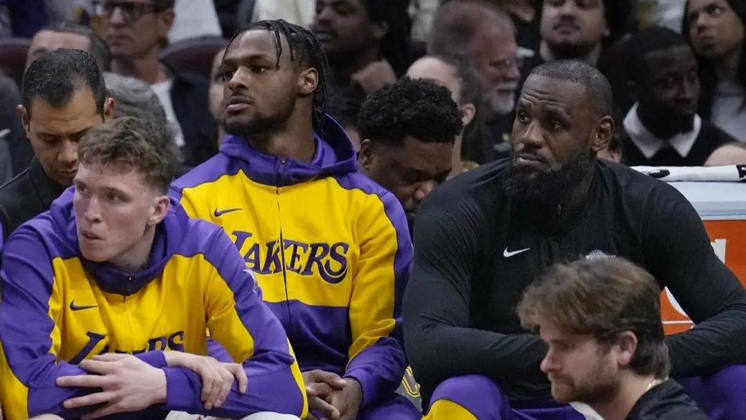 惨负30分！湖人同意了！迟到的交易，还是要走啊