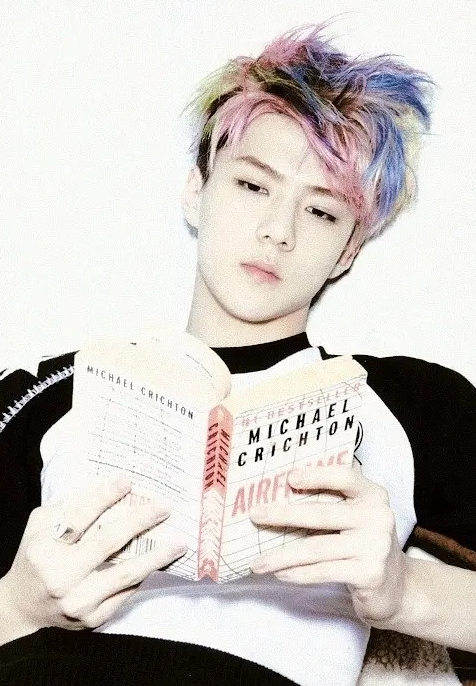 以前的小韩国旗有两面，是吴世勋和车银优，现在请叫吴世勋为“小韩唯一国旗门面” ​