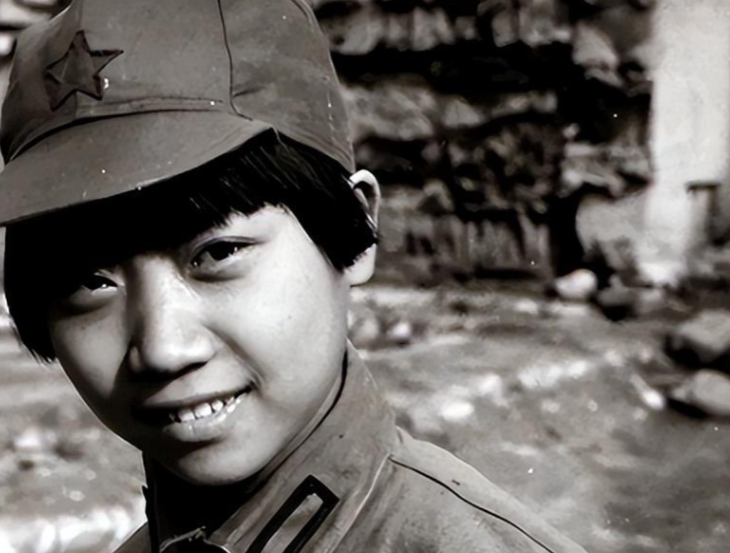 1936年，马家军截获了一个落单的12岁的小红军。谁料，这“小屁孩”却说：“你们
