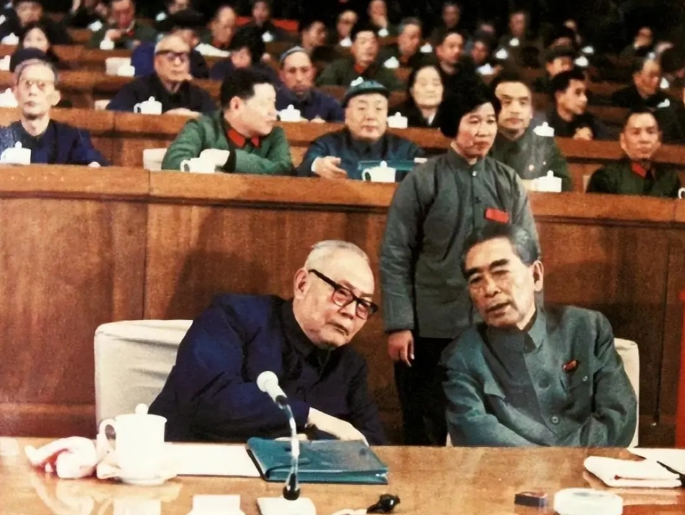 叶剑英“战功不多”，却为何能当元帅？不计得失，公开通电反蒋，毛主席曾经讲过：“他