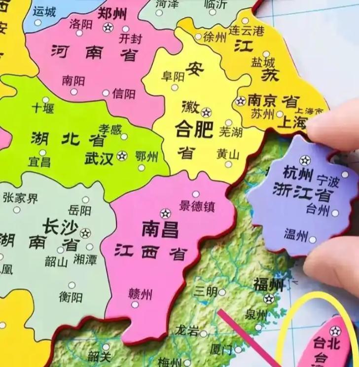 一位广东人提出一个台湾解放后管理方案，那就是不要设为一个单独的省，也不要设为一个