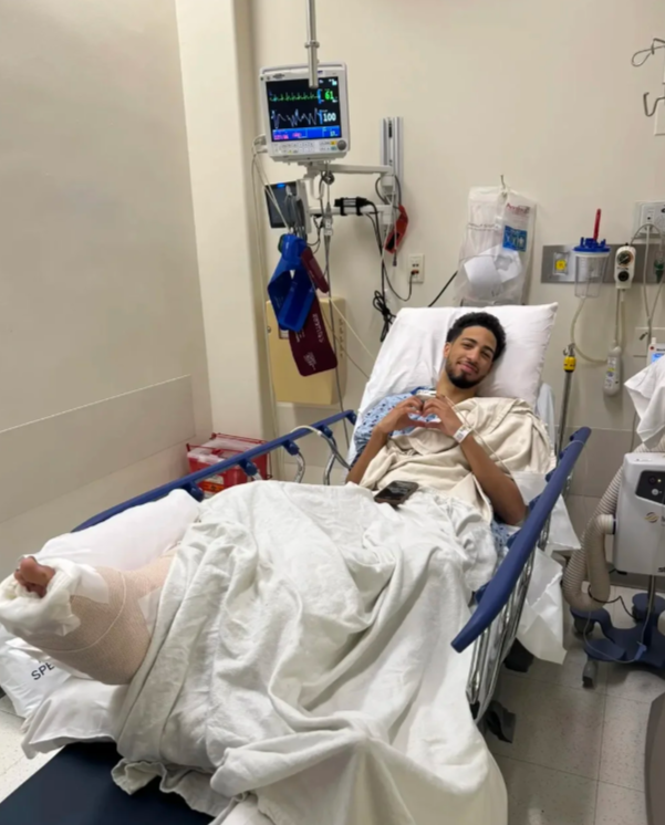 我不是一开始就关注步行者的。
在我的印象里，这支球队只是有个被称为攻传结合第一人