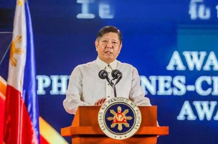 “弹丸小国也敢如此嚣张！”2024年，菲律宾总统马科斯喊话中国，如果中国在南海问