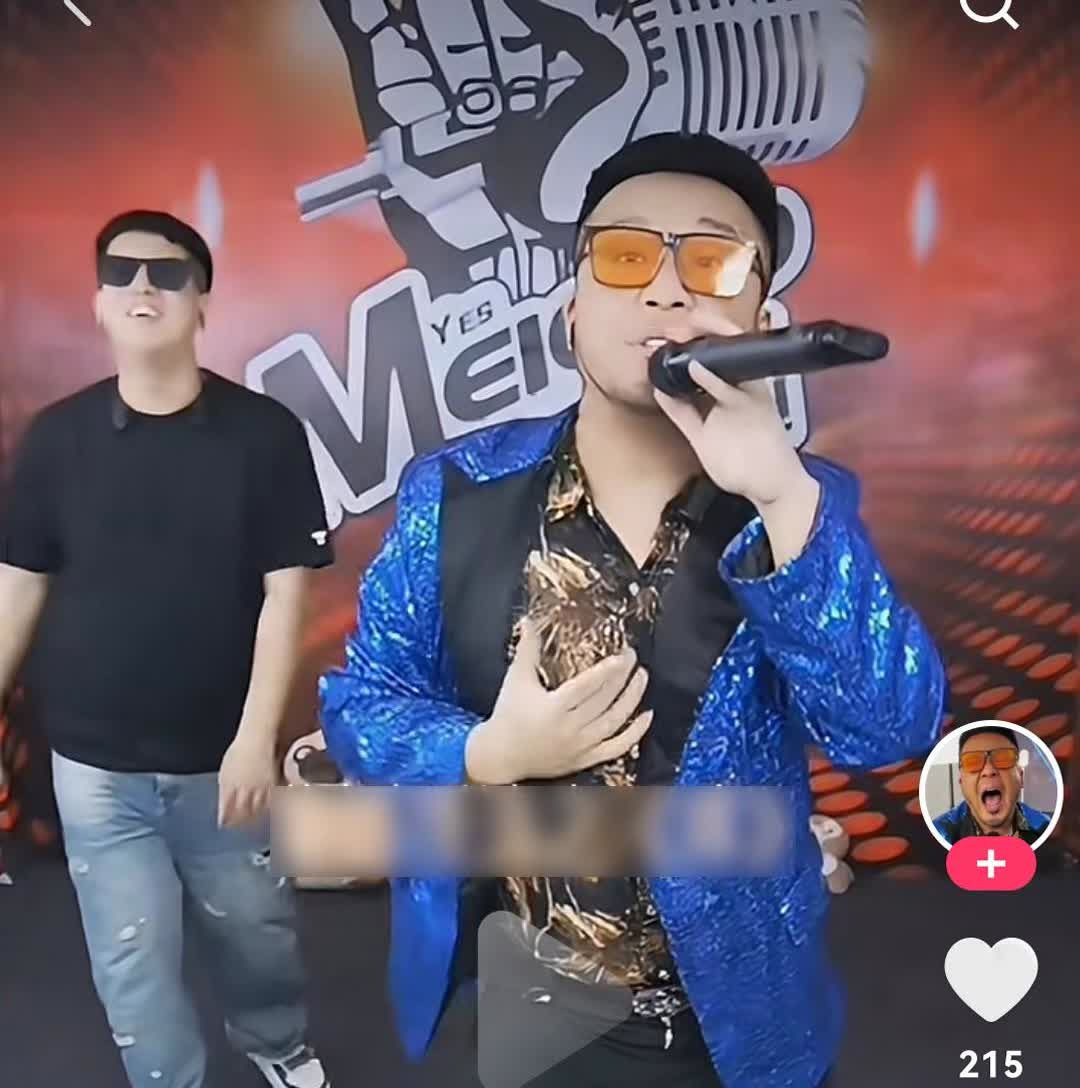 又一位明星，起诉网暴者。杨坤起诉两个网暴恶搞的网红，要求赔偿和道歉。网友表示，一
