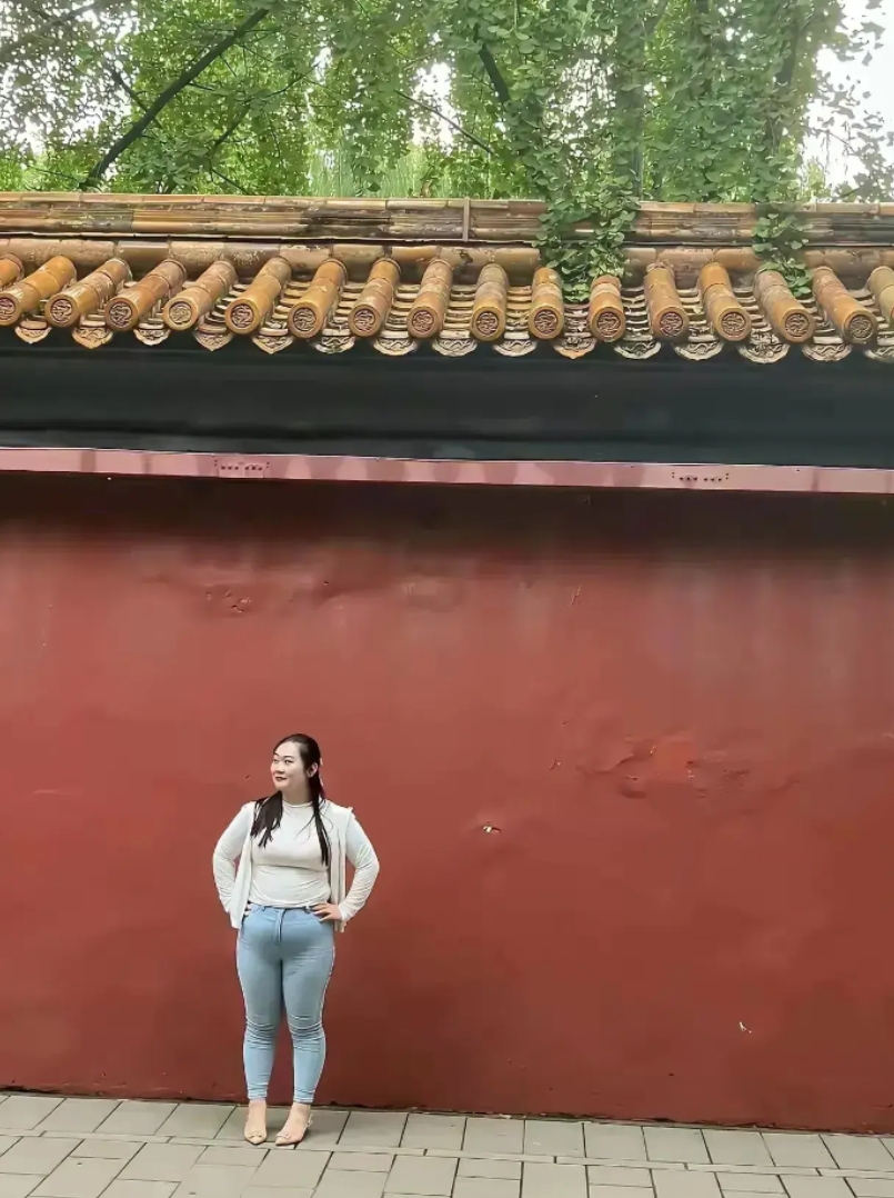 网友：谁都不服！就服我老公的拍照技术！
真的是世上独一无了……