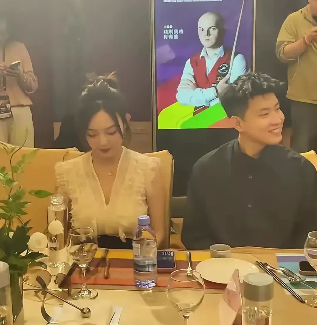 是幸福，还是身不由己？

禁赛回归后，赵心童在创造着新的历史，世锦赛夺冠，然