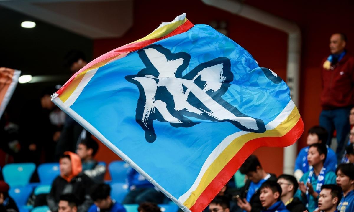 佛山市民对足球不感兴趣吗？佛山南狮的首个中甲联赛主场，居然上座人数只有2000多