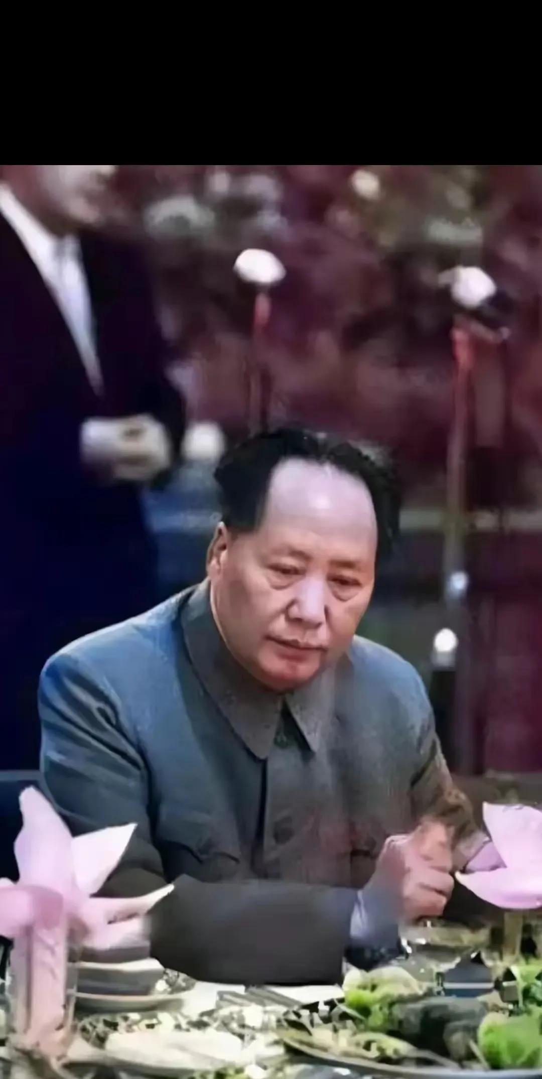 对人民只舍，不求回报的人。