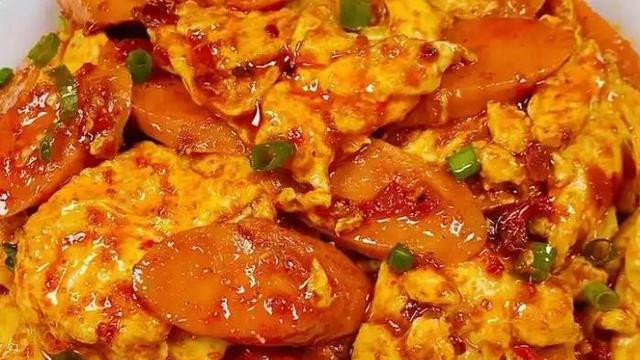 快手美味火腿炒蛋：家常早餐的经典之选