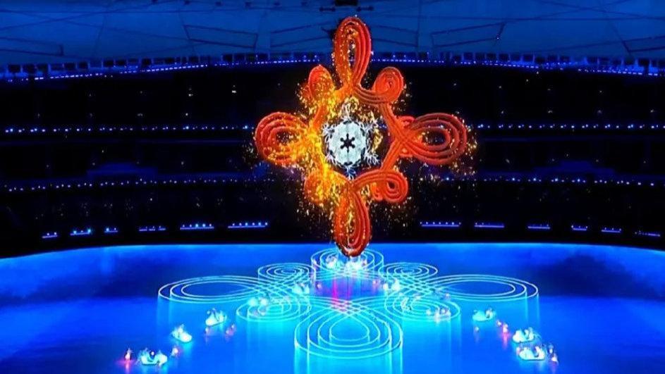 百年奢侈品牌Fendi帮韩国人偷中国结，是文化挪用还是无知？