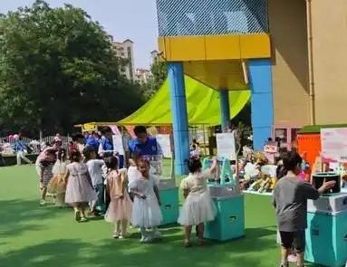 幼儿园也是一个小社会啊！我四岁的外孙来我家。给我上了一课。
外孙看见餐桌上放着两