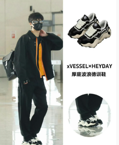 感觉李昀锐的物欲低的可怕，脚上这双鞋从秋天穿到冬天来来回回穿了无数次 ​​​